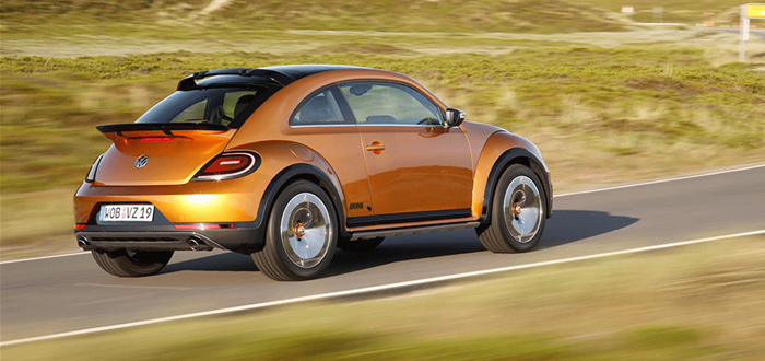 volkswagen-beetle-dune-concept-rear-three-quarter-view-in-motion-web-1